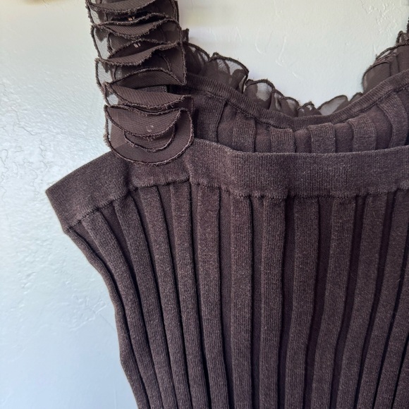 EVIE Ruffled Sequin Tank Top - Picture 4 of 5